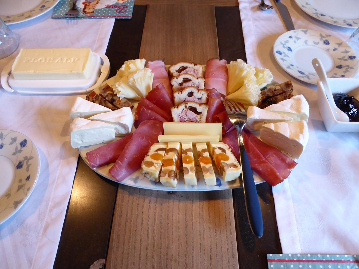 Bed & Breakfast Im Chellhof Benken  Bagian luar foto