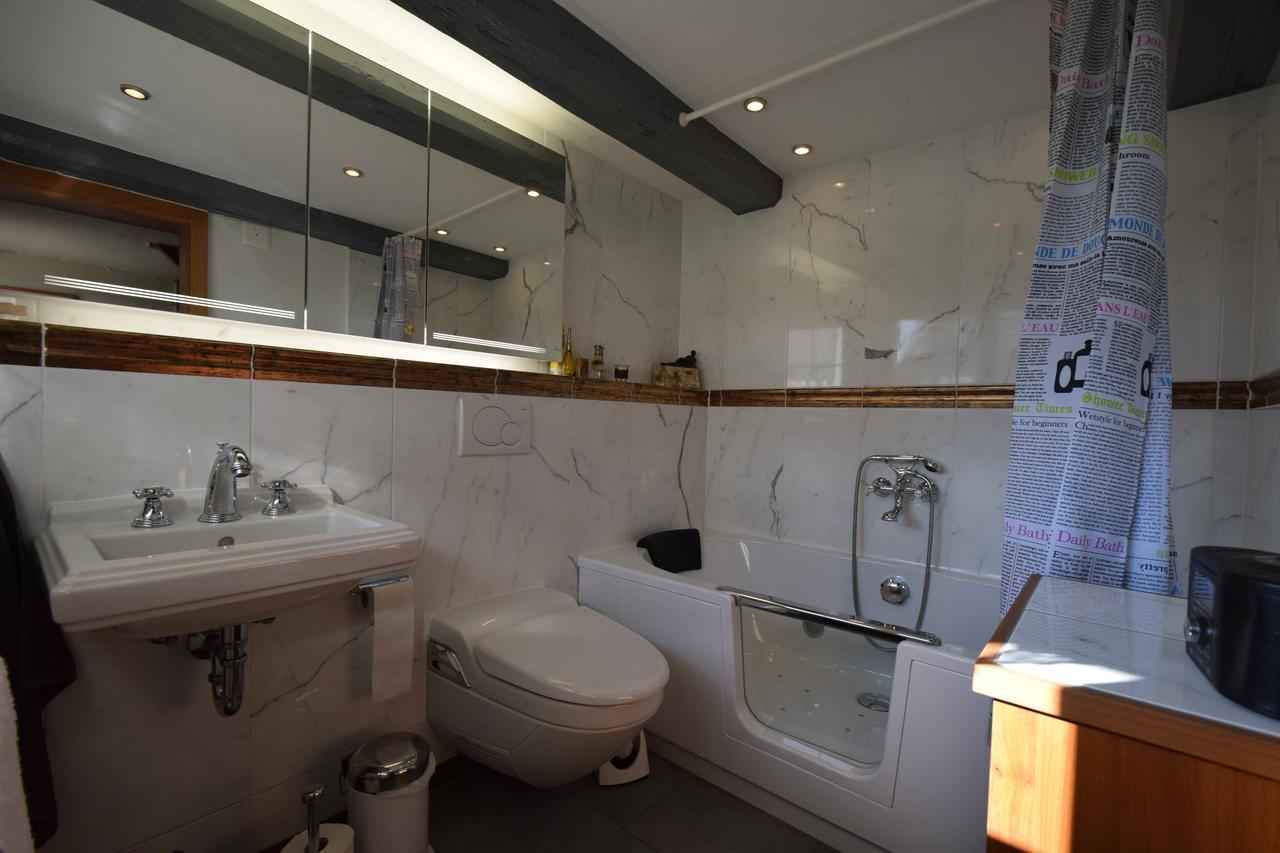 Bed & Breakfast Im Chellhof Benken  Bagian luar foto