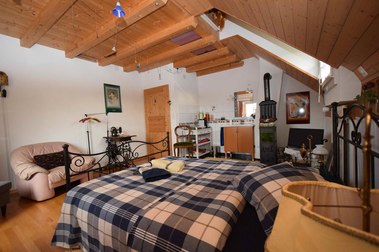 Bed & Breakfast Im Chellhof Benken  Bagian luar foto